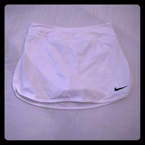 White nike tennis skirt with shorts